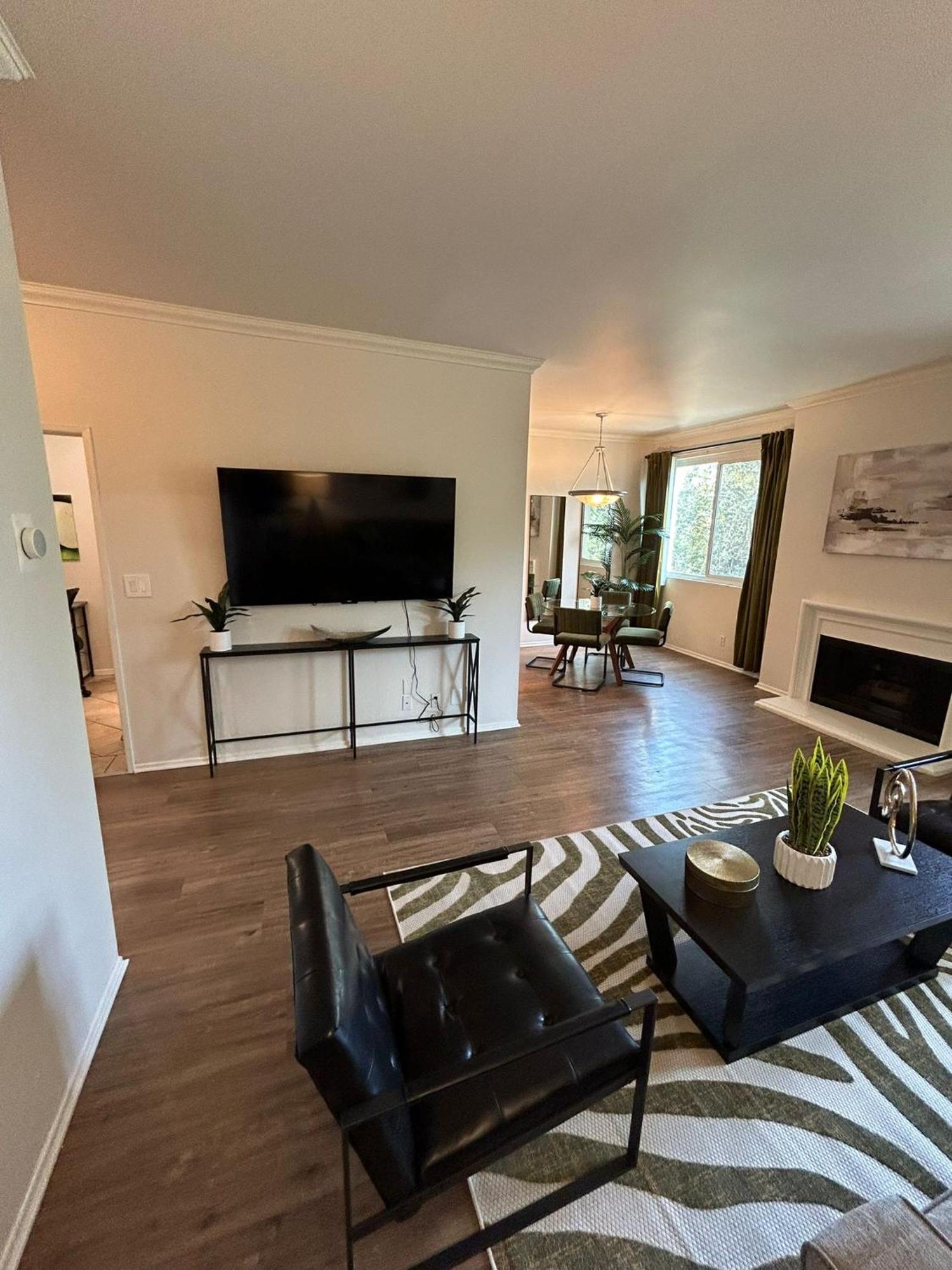 Beverly Hills Midle 1 Bedroom With Parking 202 Apartamento